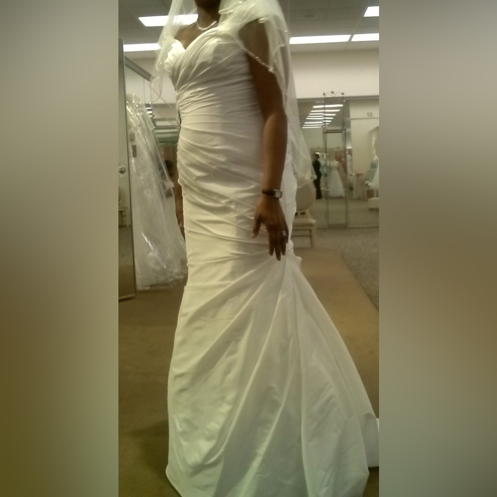 David’s Bridal Wedding Dress Sz 12